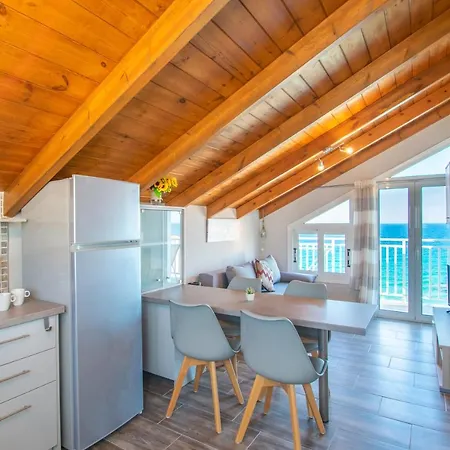 Del Mare Apartmán Amoudi